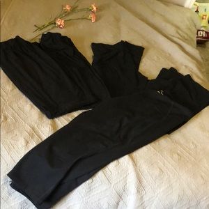 Lot of black leggings